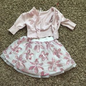 Cute skirt and little sweater